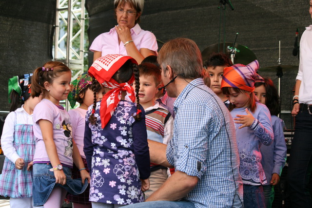 gal/2010/2010 Saitentwist Essen Original Moderation und Kinderbuehne 11.09/2010 Saitentwist 11.09. Moderation Essen Original HIrschlandplat 026.jpg